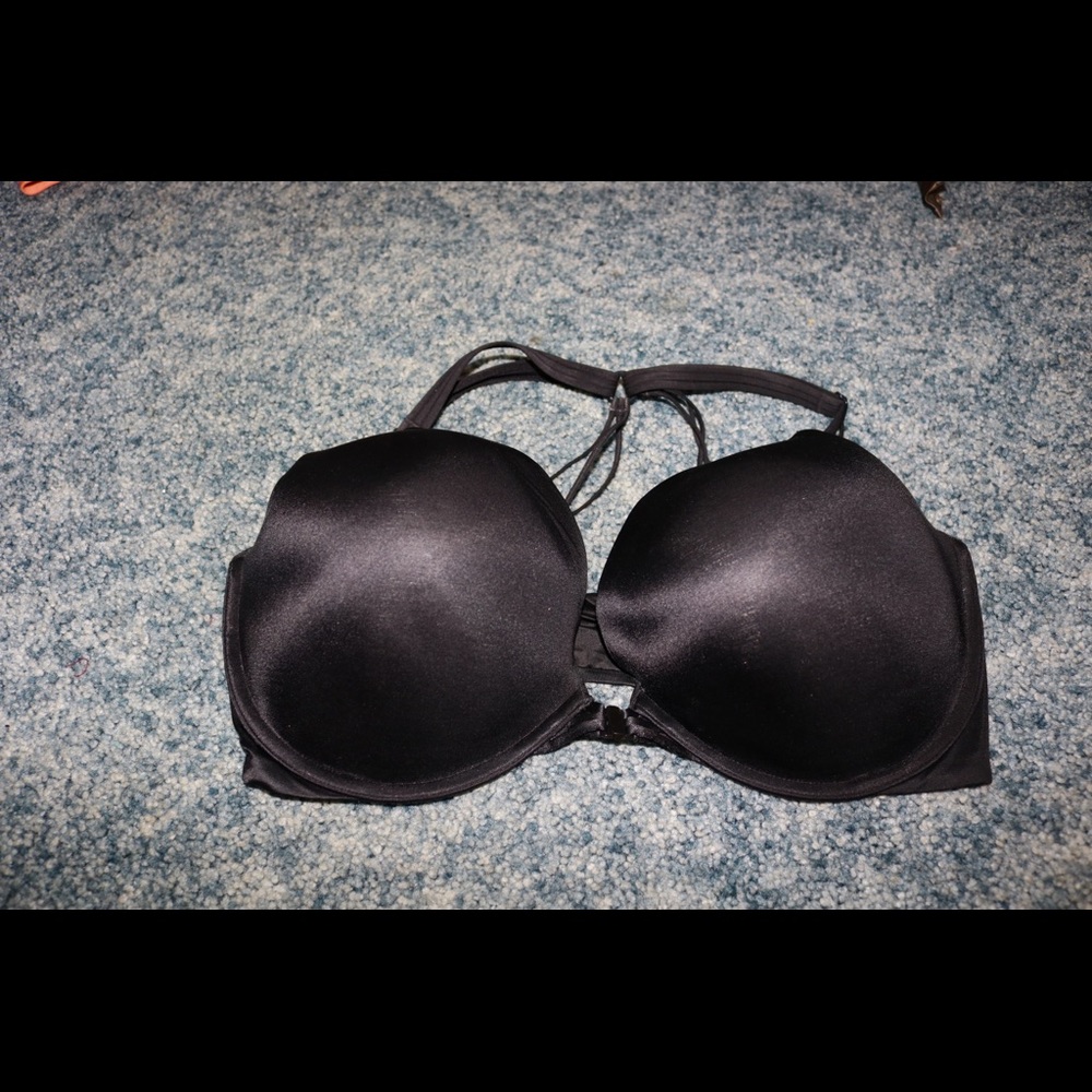 Black VS Very sexy push-up